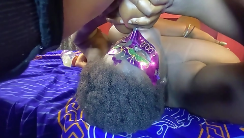 Married lpnia shows off her sweet pussy