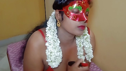 Two lesbian babes get it on and lick each other