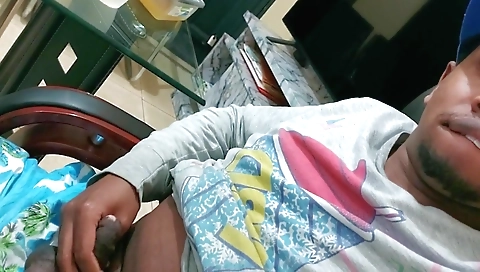 Sexy chick loves a big dick