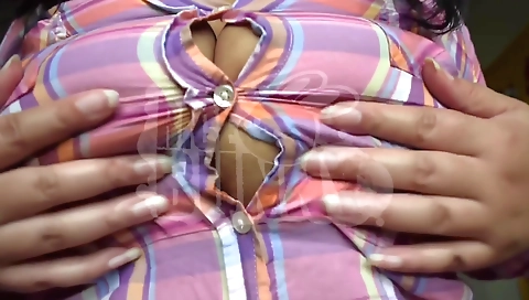 Sexy dark brown drilled on a chick