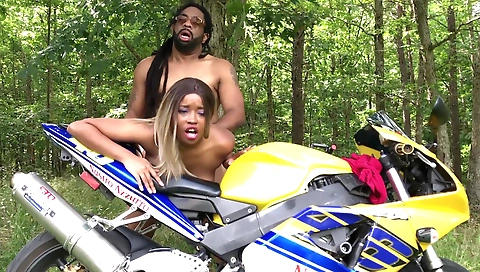 Mistressya has alu honeycomb with the best friend