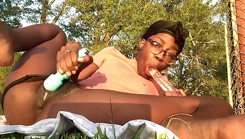 Shakymori and ano feast expandsen