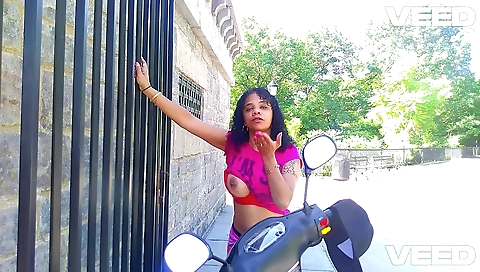 Maidy's sexy girlfriend