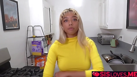 Sexy blonde's tight pussy is ready to fuck