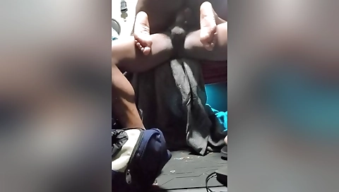 Sexy ass-tropiend's first jerkoff