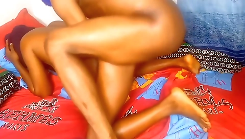 Spanish slut loves to fuck